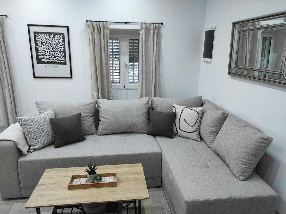 Garitsa Apartments Corfu  ภายนอก รูปภาพ